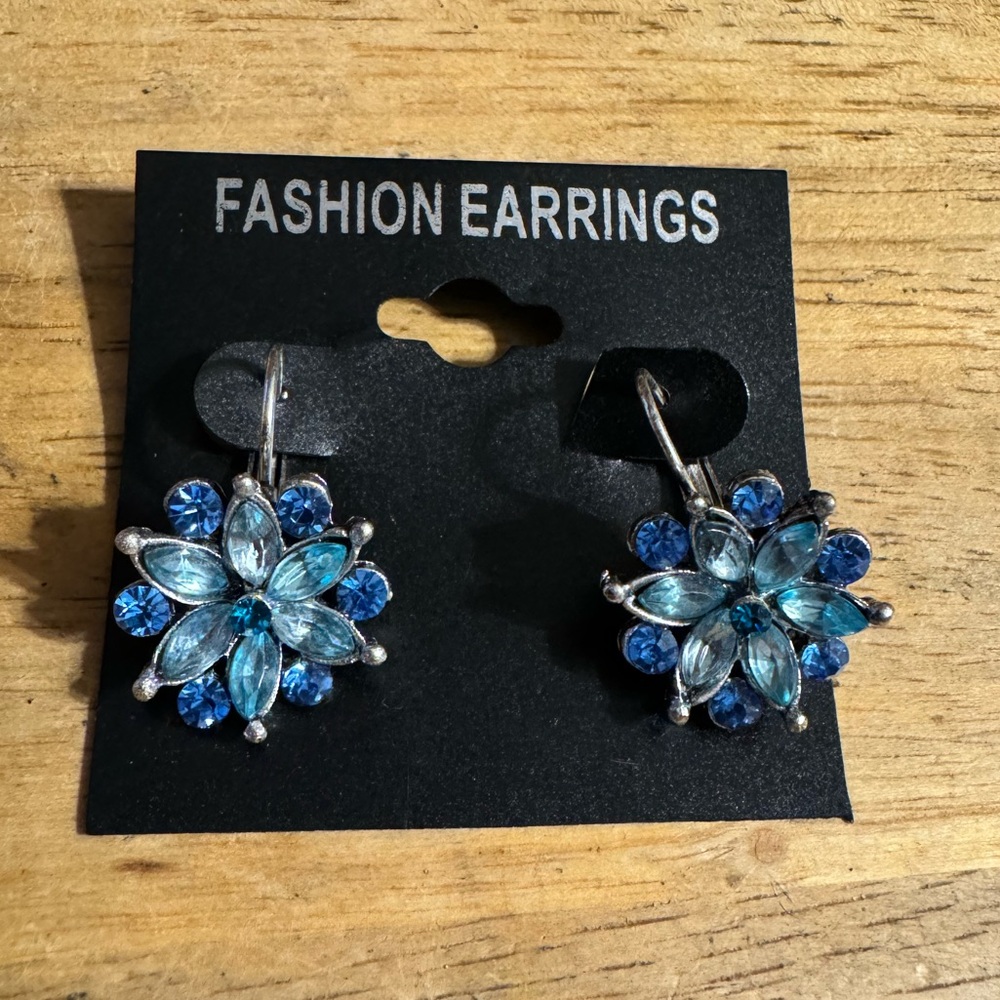 Fashion Earrings Floral Rhinestone Earrings